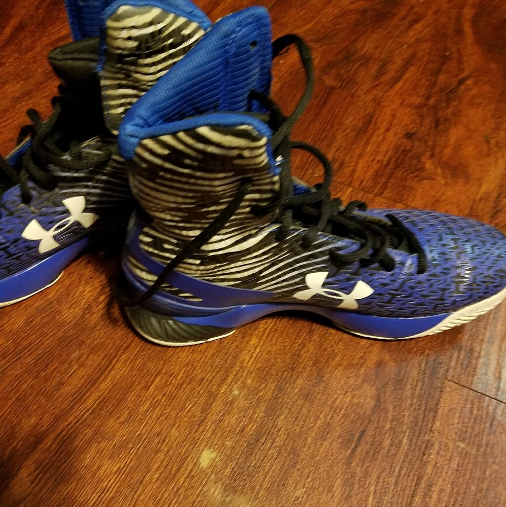 Under Armour - Picture 2 of 2